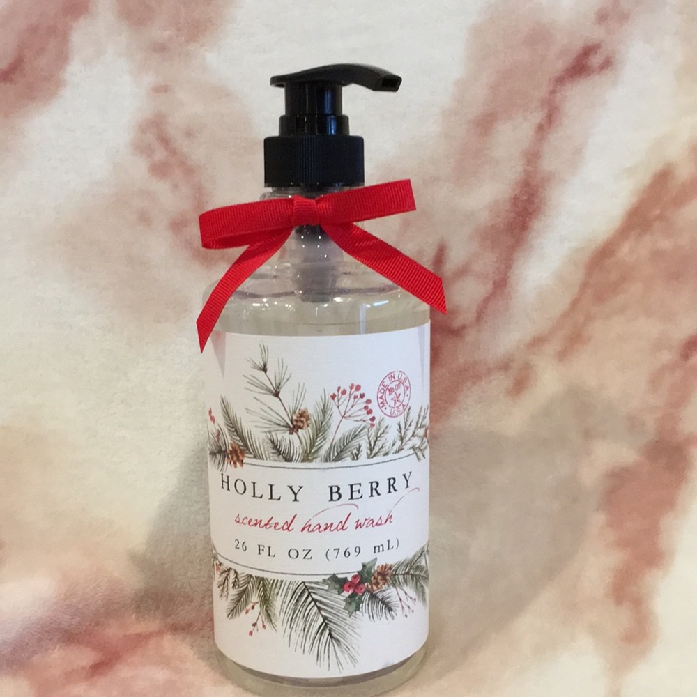 Christmas Holiday Scented Holly Berry Hand Wash in Large 26oz pump NWT USA CST